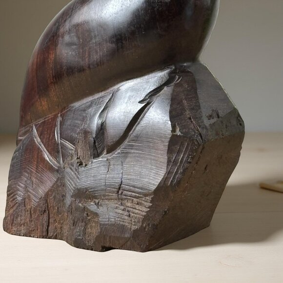 Mid-Century Sonoran Desert Ironwood Seal Sculpture (Olneya tesota), Hand-Carved - Picture 7 of 9